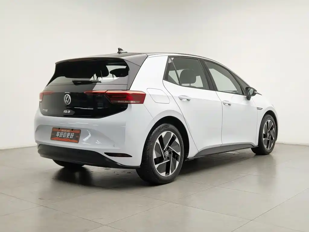 Volkswagen ID.3 — миниатюра 2