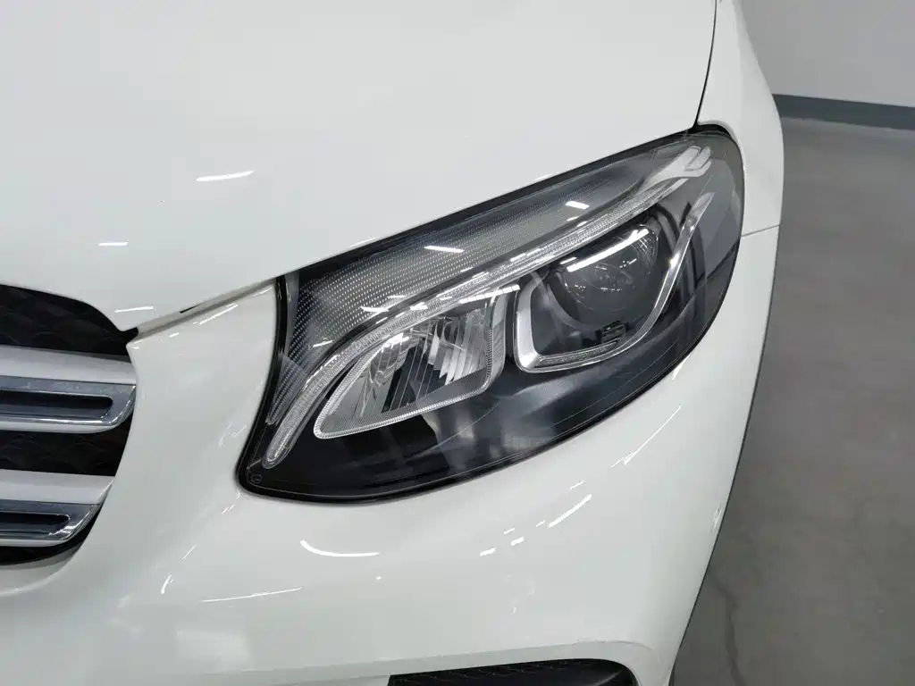 Mercedes-Benz GLC — миниатюра 7