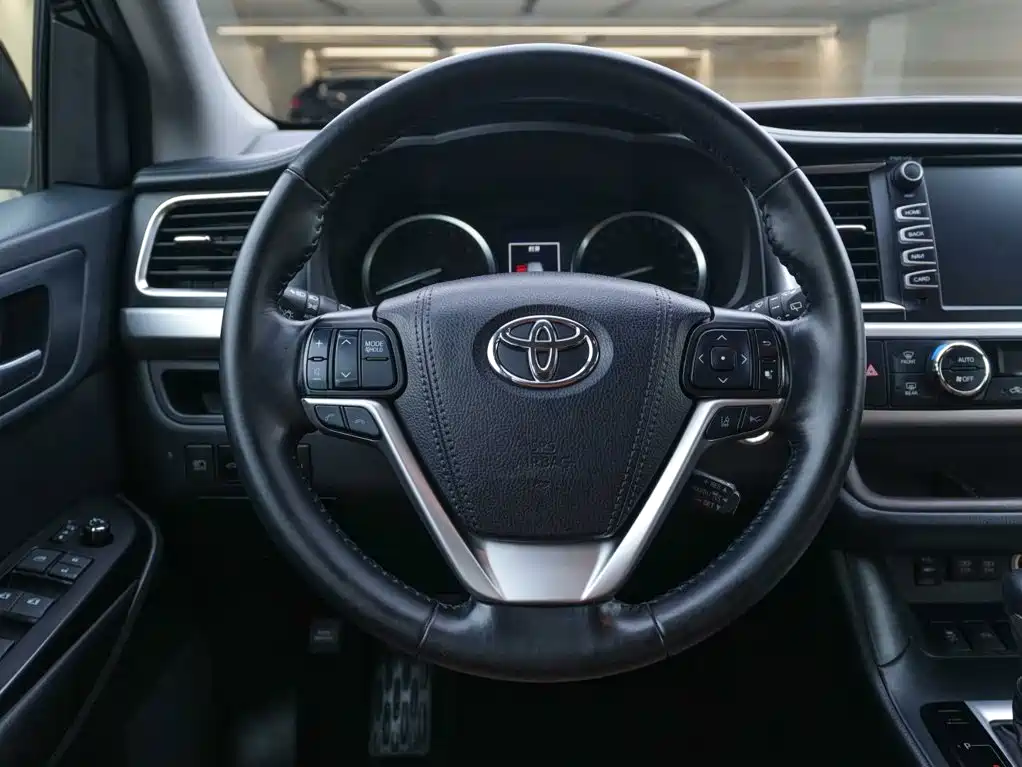Toyota Highlander — миниатюра 20