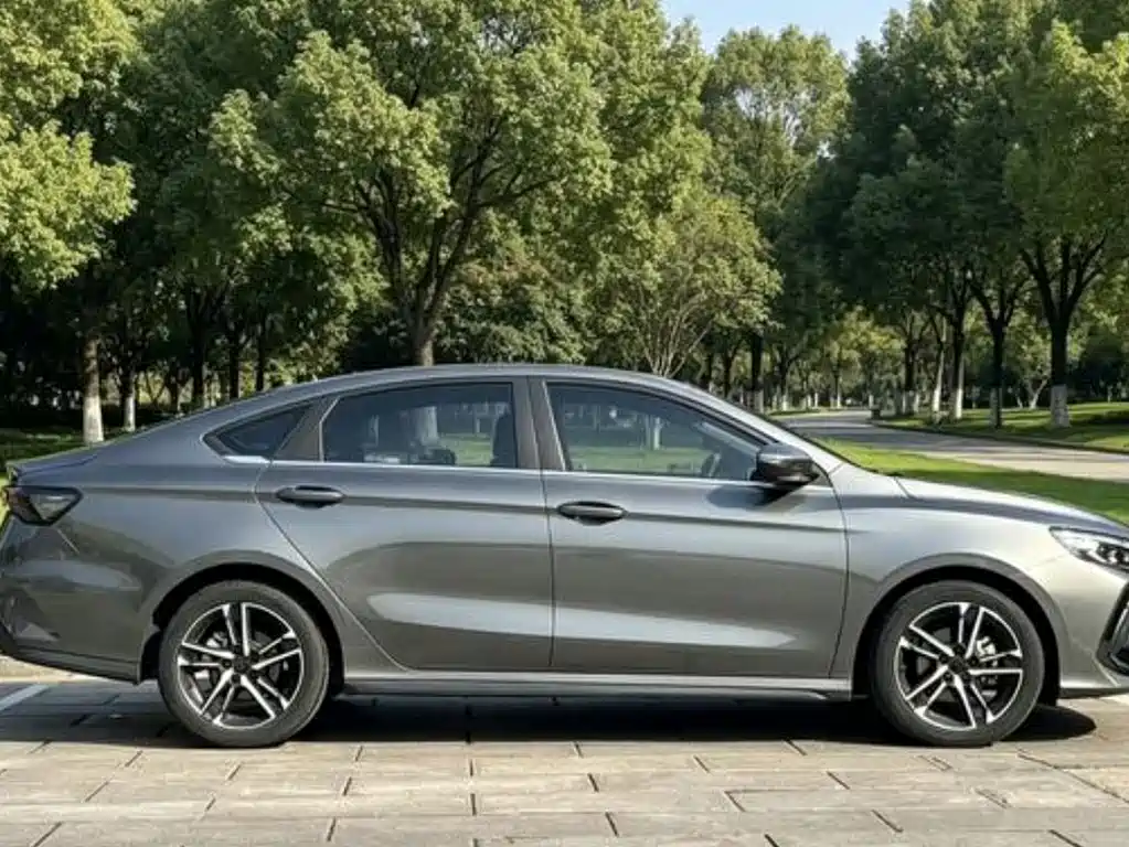 Geely Binrui — миниатюра 5