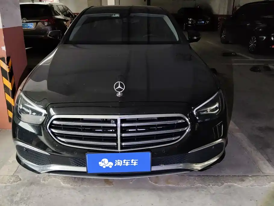 Mercedes-Benz E-Class — миниатюра 2