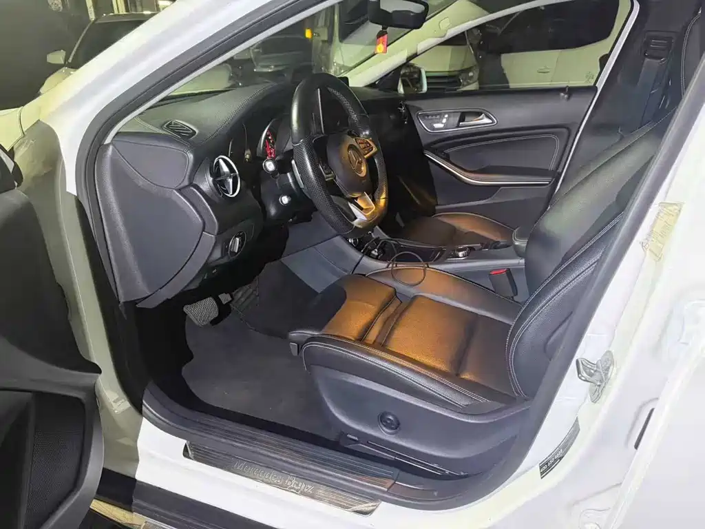 Mercedes-Benz GLA — миниатюра 2