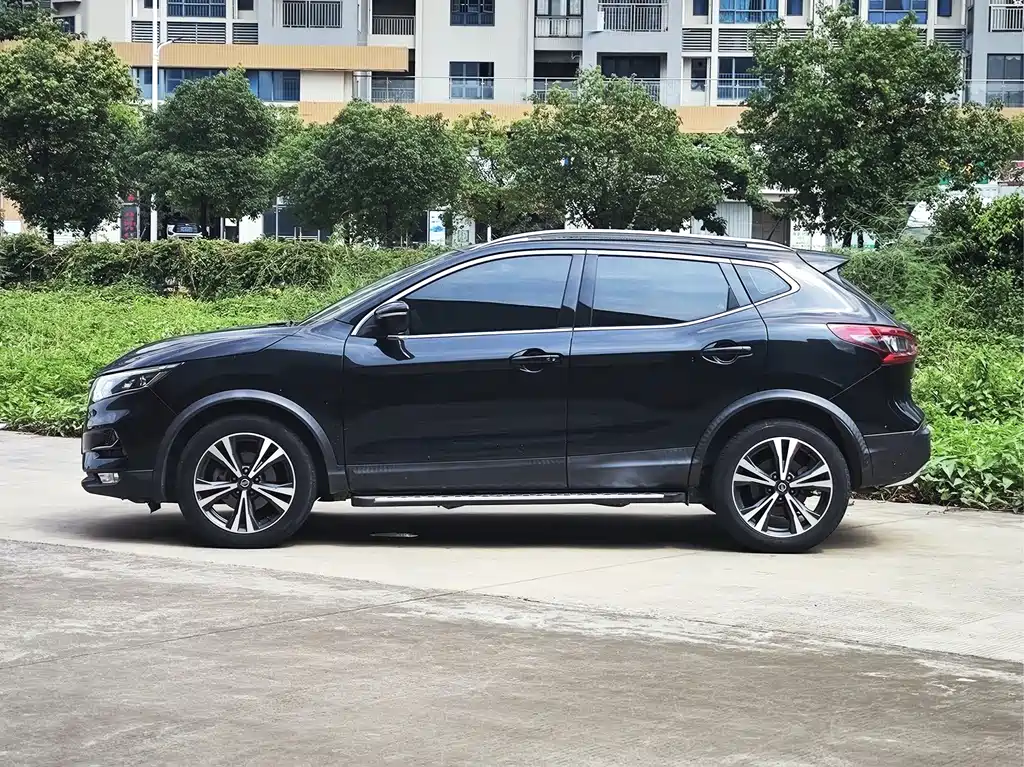 Nissan Qashqai — миниатюра 5