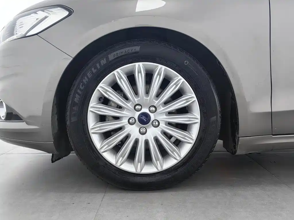 Ford Mondeo — миниатюра 17