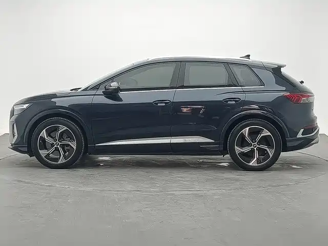 Audi Q4 e-tron — миниатюра 3