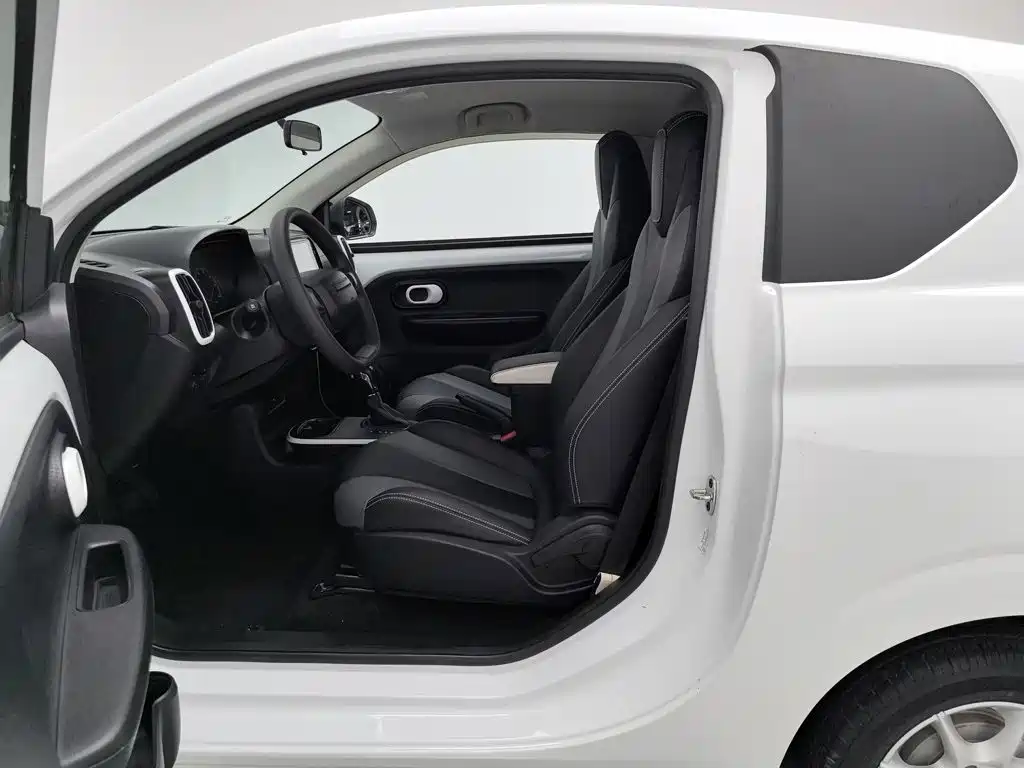 Roewe Clever — миниатюра 10