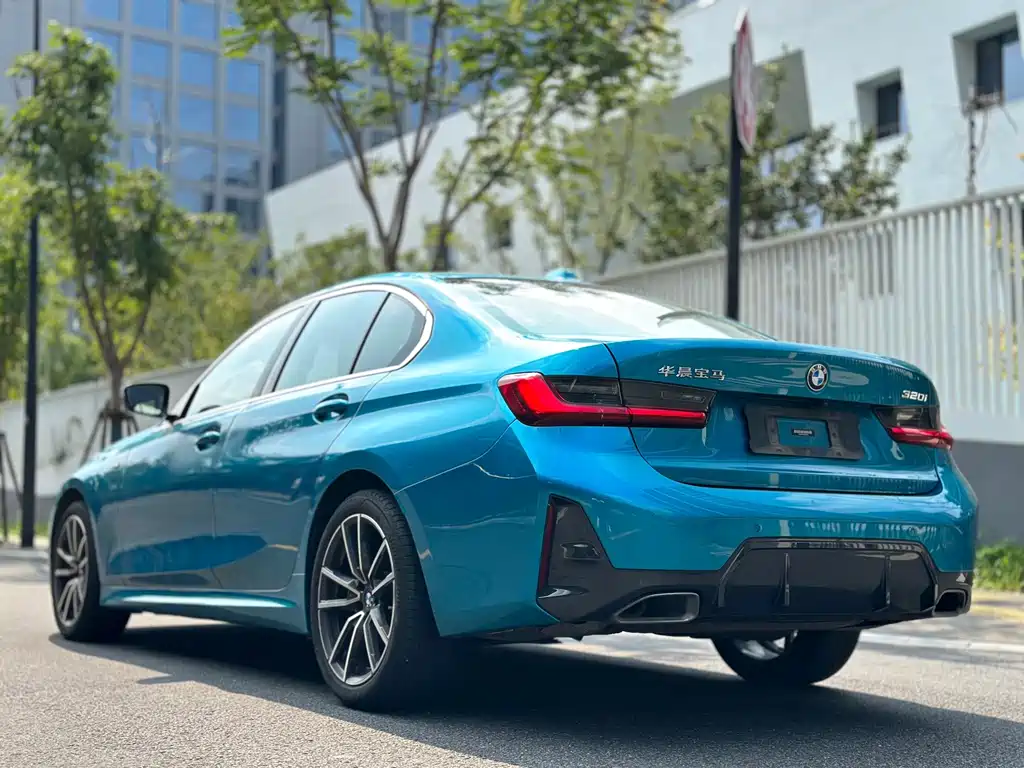 BMW 3 Series — миниатюра 6