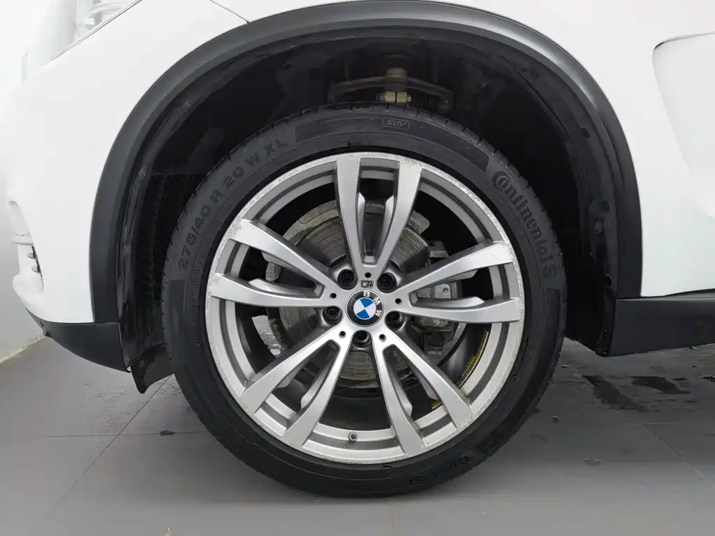 BMW X5 (Import) — миниатюра 13