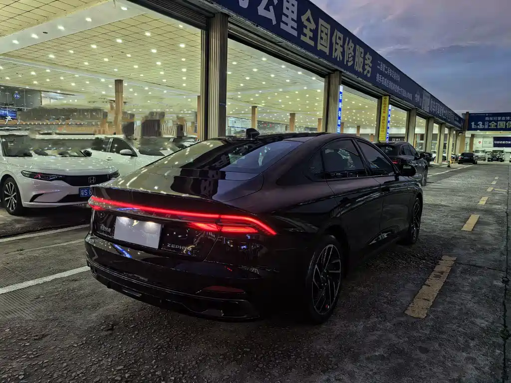 Lincoln Z — миниатюра 15