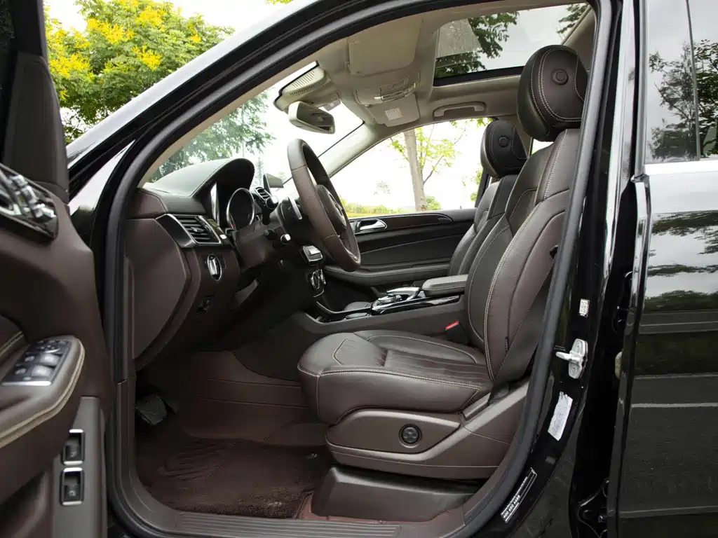 Mercedes-Benz GLS — миниатюра 11