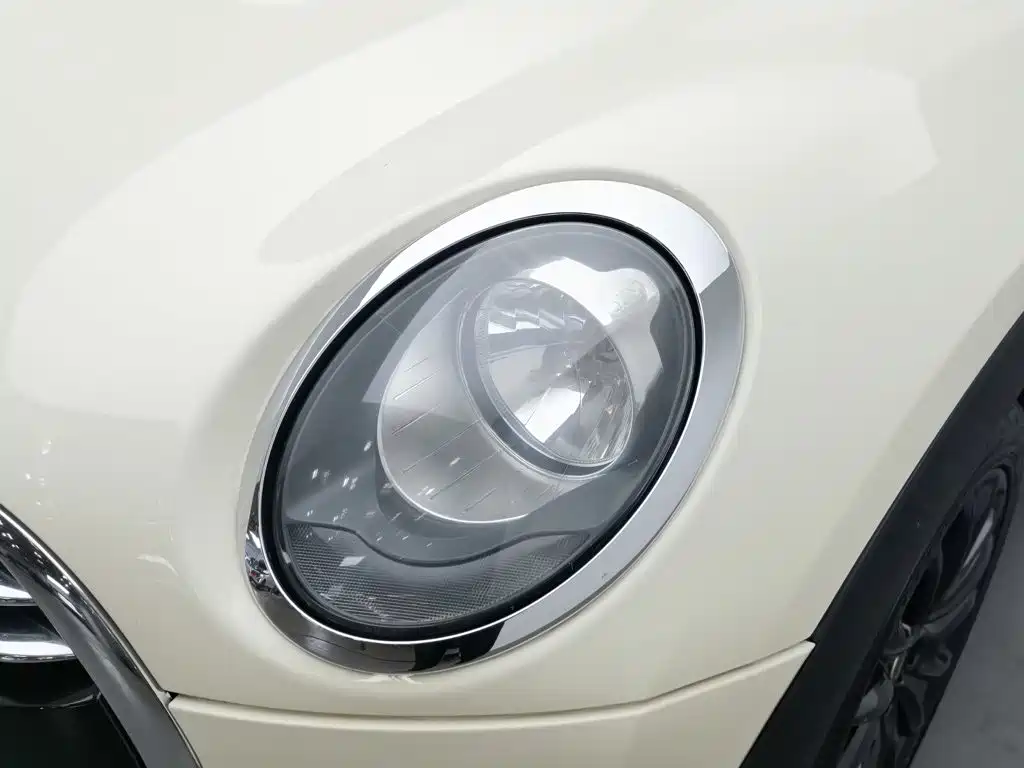 MINI Mini Clubman — миниатюра 7