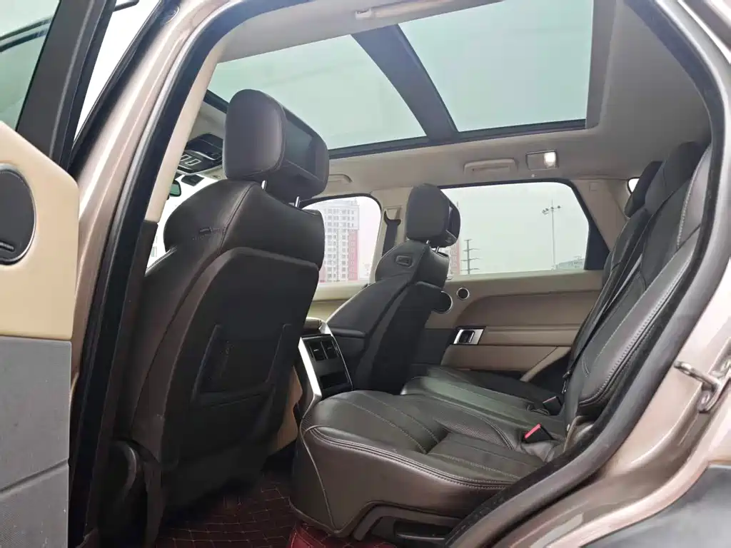 Land Rover Range Rover Sport 2015 3.0 SC V6 HSE DYNAMIC