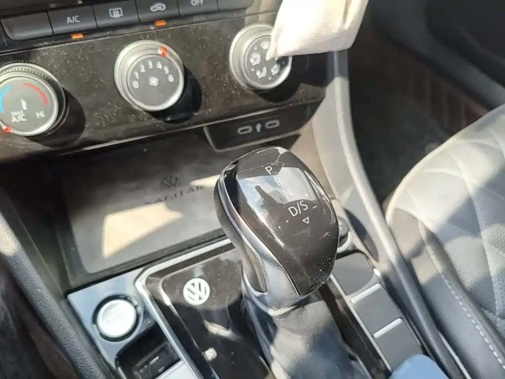 Volkswagen Sagitar — миниатюра 14