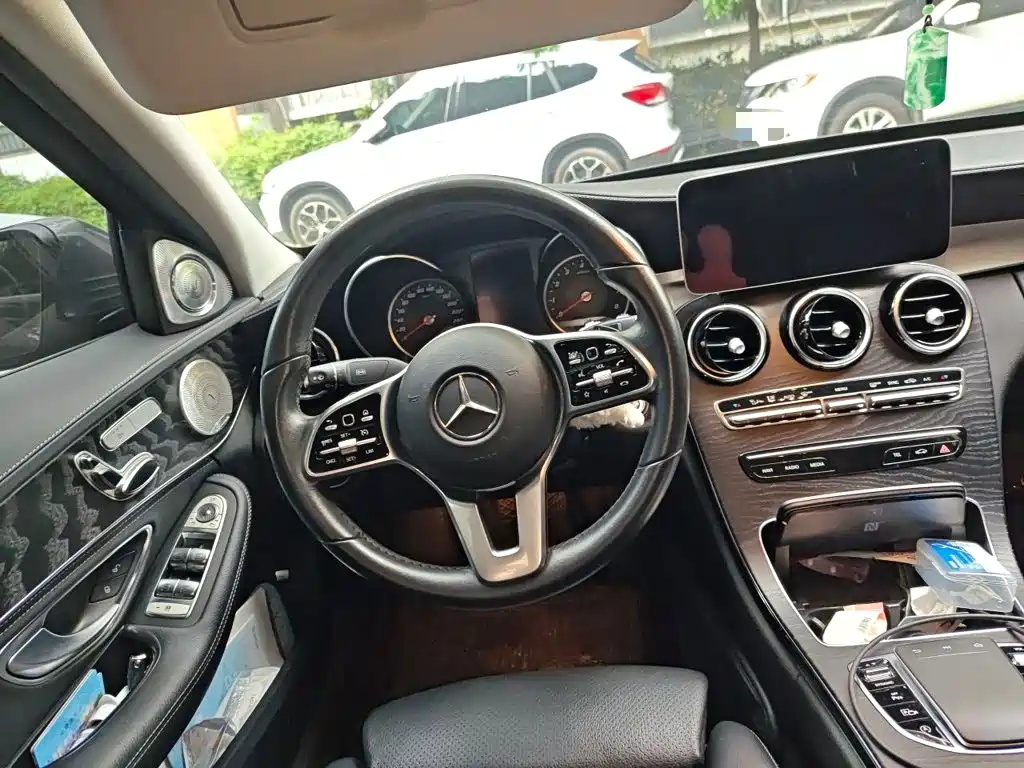 Mercedes-Benz C-Class — миниатюра 3