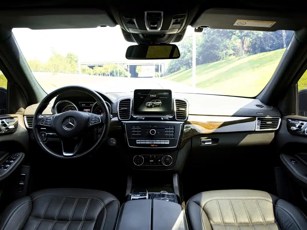 Mercedes-Benz GLS — миниатюра 16