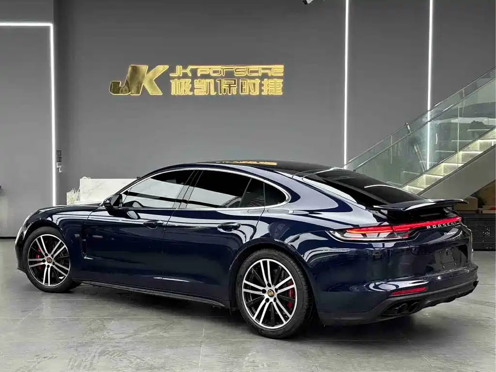 Porsche Panamera — миниатюра 10