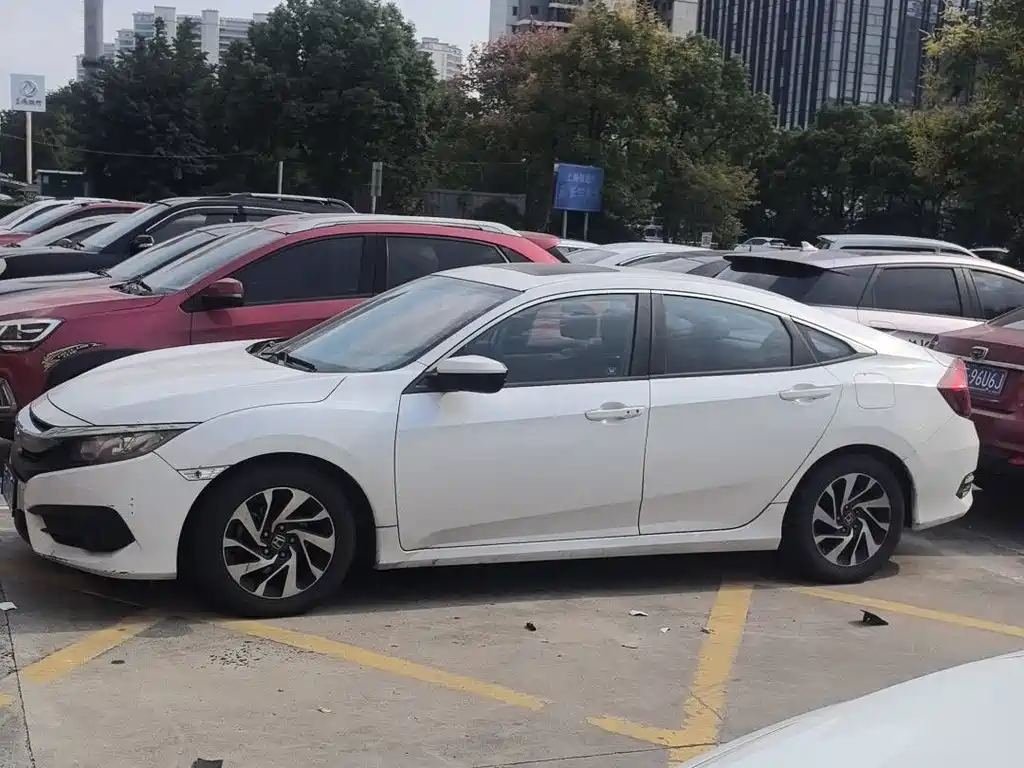 Honda Civic — миниатюра 3