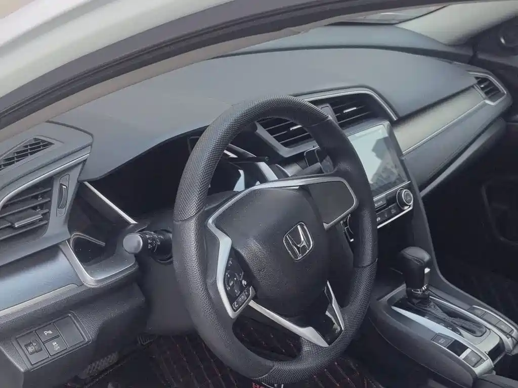 Honda Civic — миниатюра 9