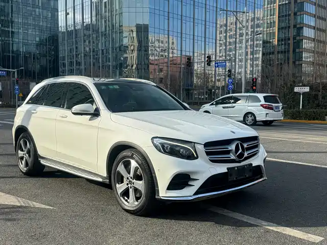 mercedes-benz glc
