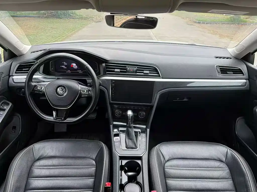 Volkswagen Lamando — миниатюра 4