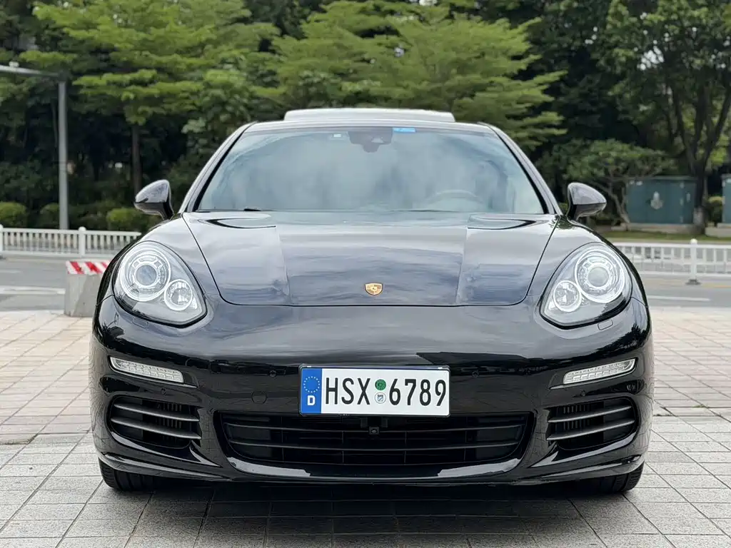 Porsche Panamera 2014 Panamera 4 3.0T