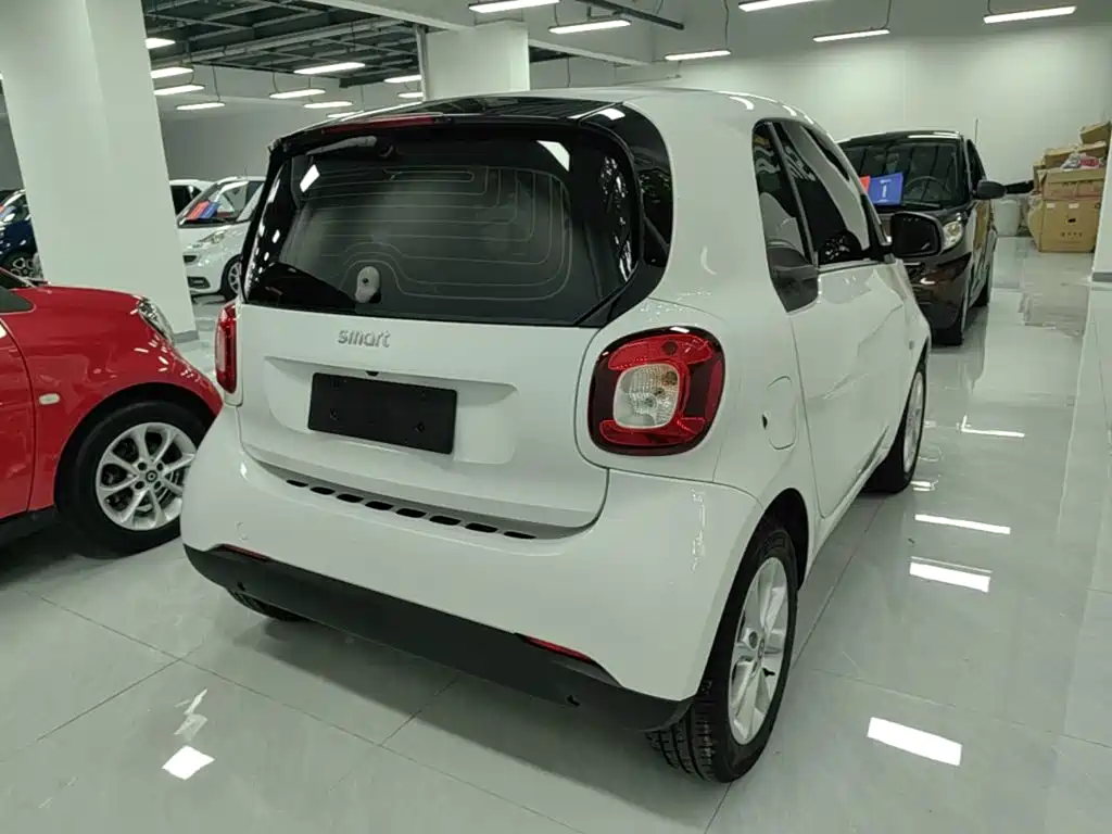 smart Smart Fortwo — миниатюра 7