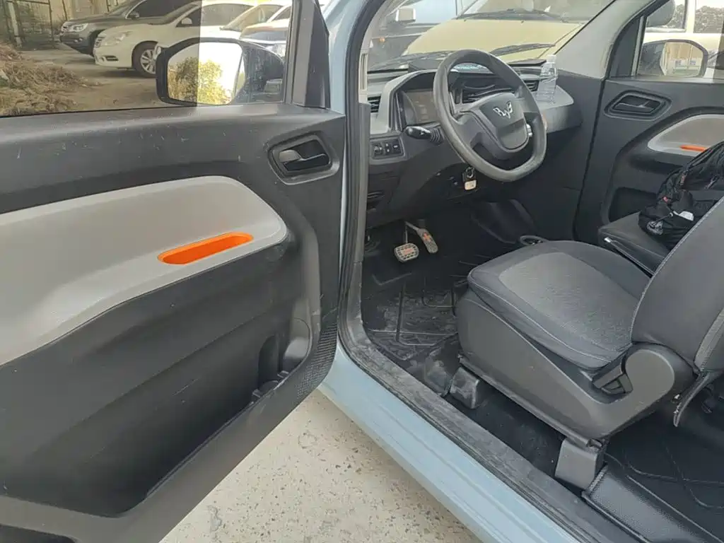 Wuling MINIEV — миниатюра 16