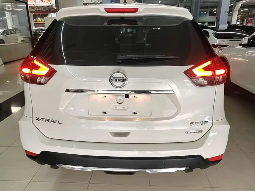 Nissan X-Trail — миниатюра 6