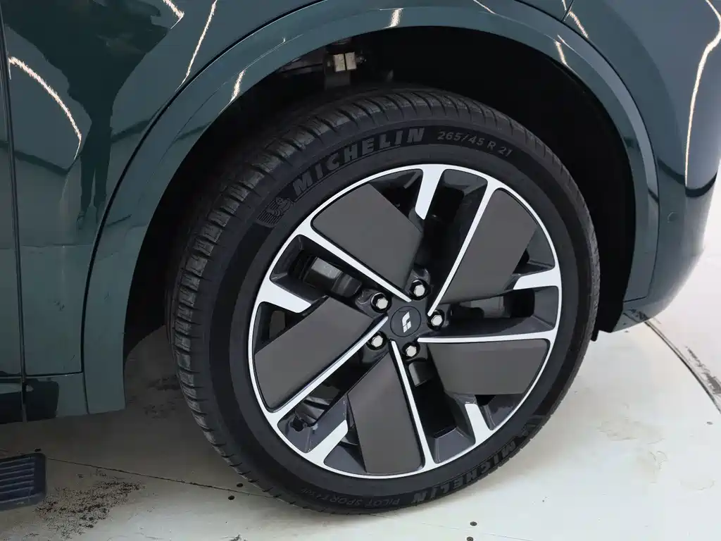 Li Auto Li L9 — миниатюра 15