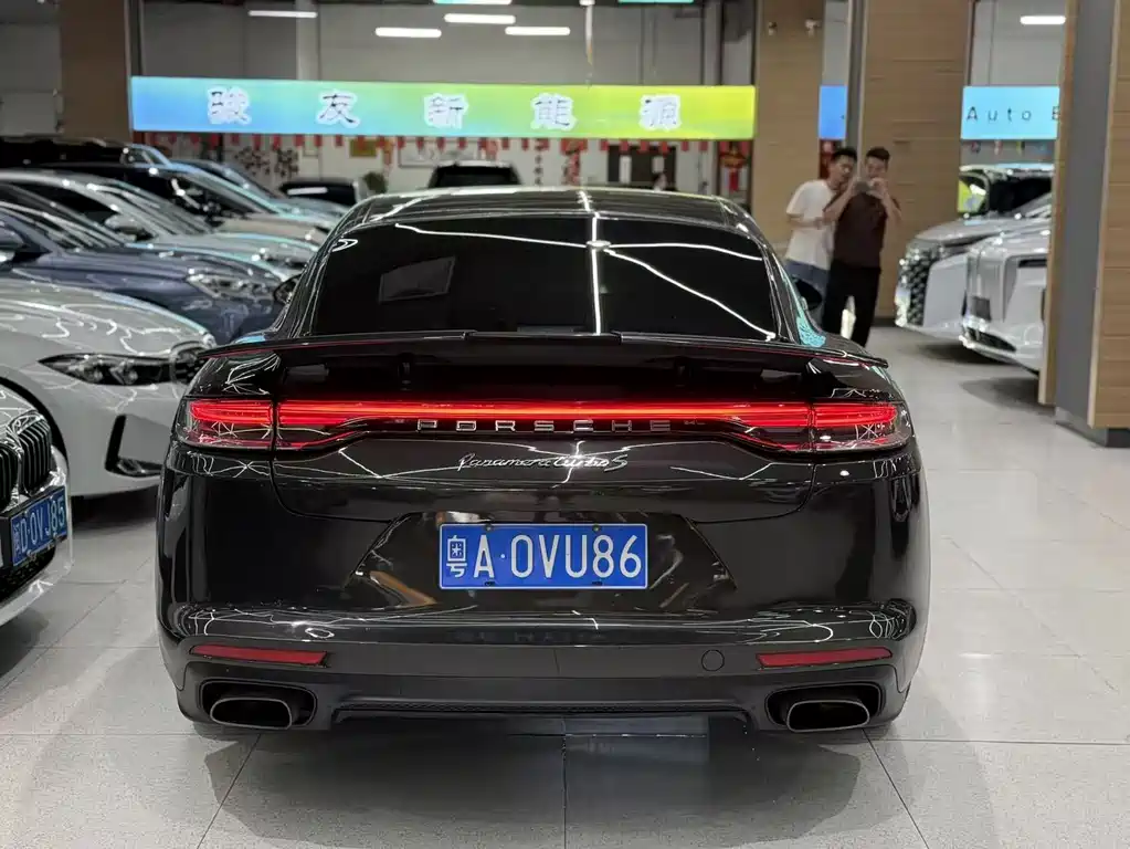 Porsche Panamera — миниатюра 4