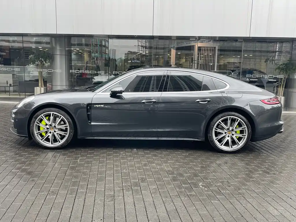 PORSCHE PANAMERA NEW ENERGY