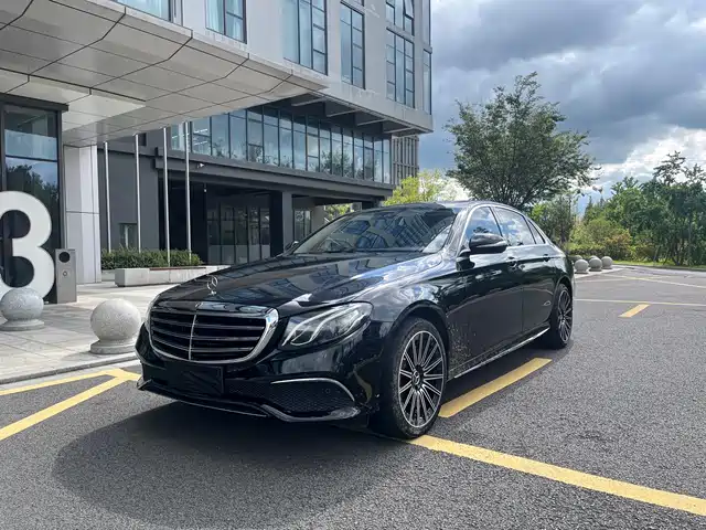 MERCEDES-BENZ  E CLASS 2017