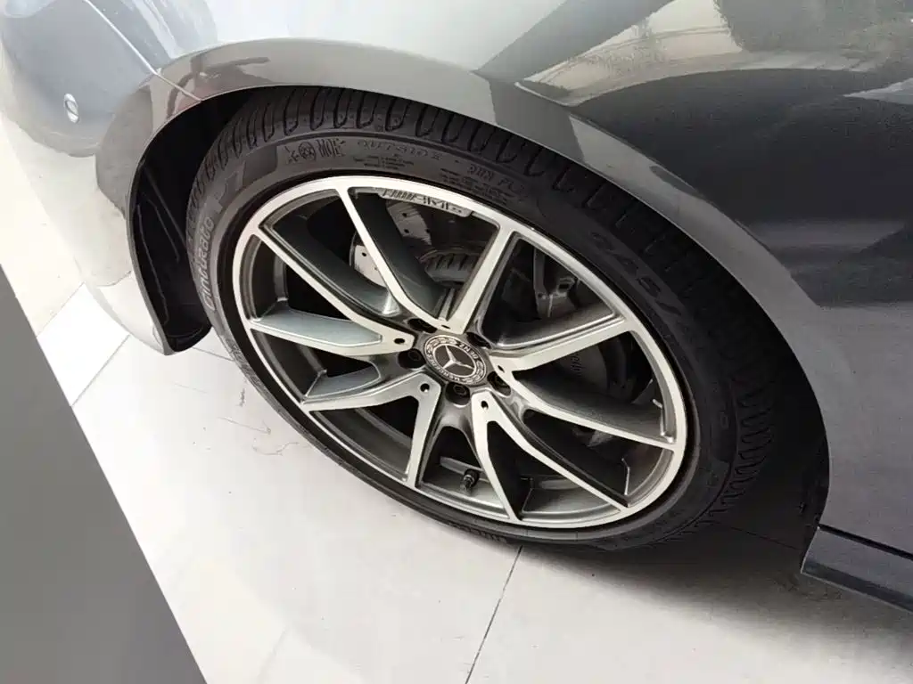 Mercedes-Benz E-Class (Import) — миниатюра 23