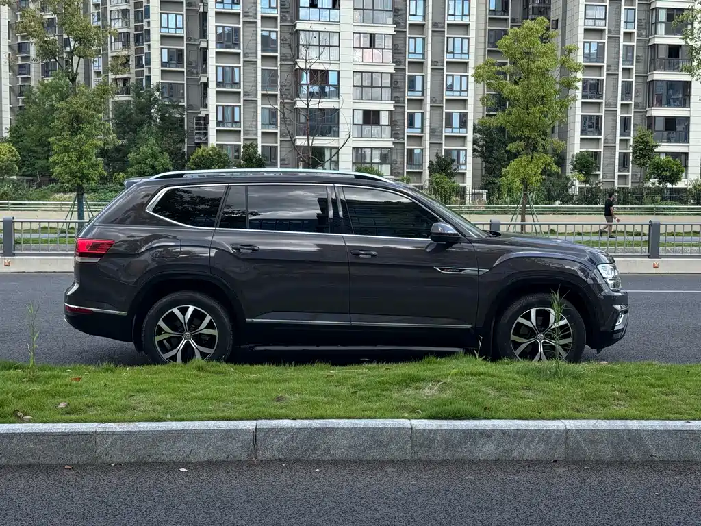 Volkswagen Teramont — миниатюра 14