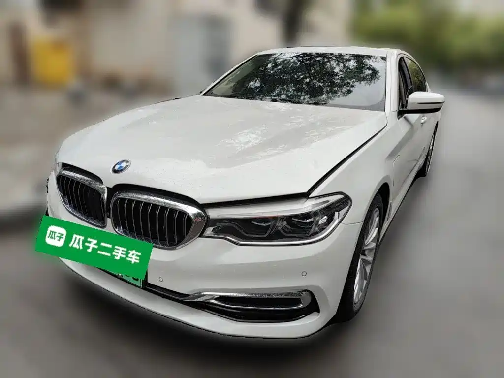 BMW 5 Series New Energy — миниатюра 2