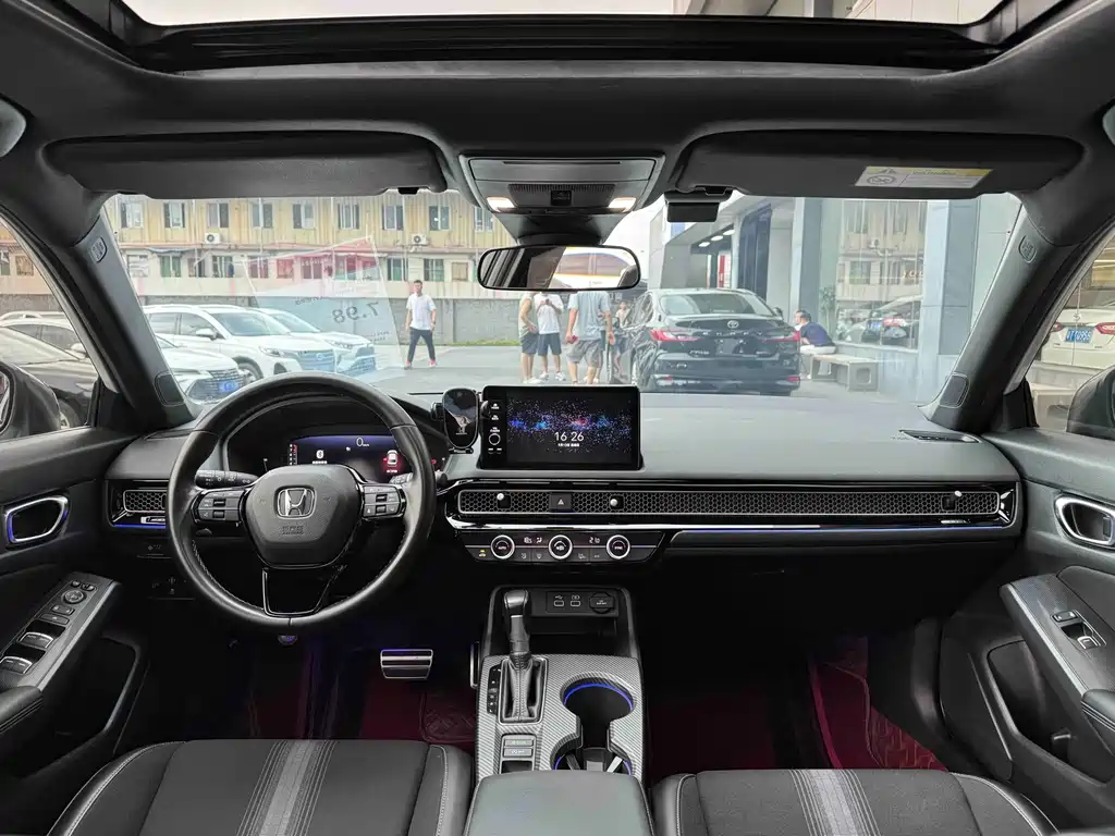 Honda Civic — миниатюра 5