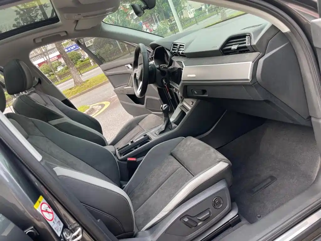 Audi Q3 — миниатюра 12