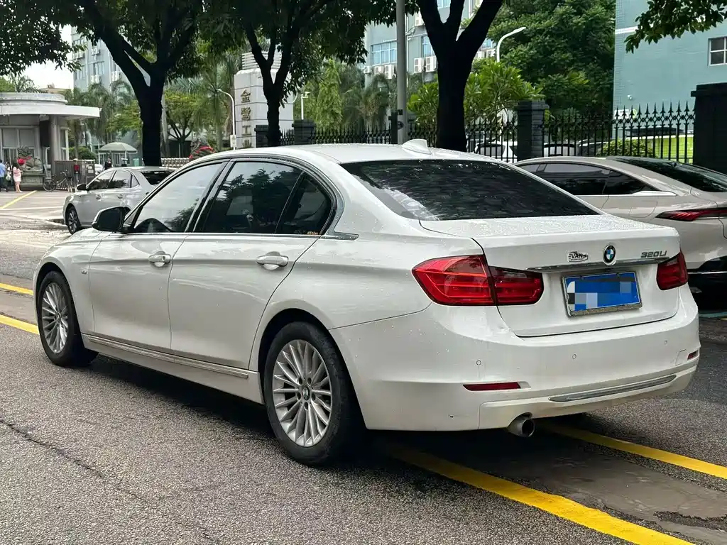 BMW 3 Series — миниатюра 5