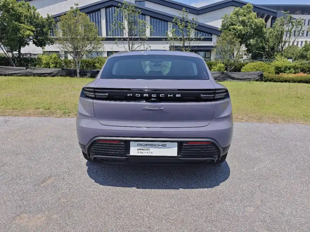 Porsche Macan EV — миниатюра 5