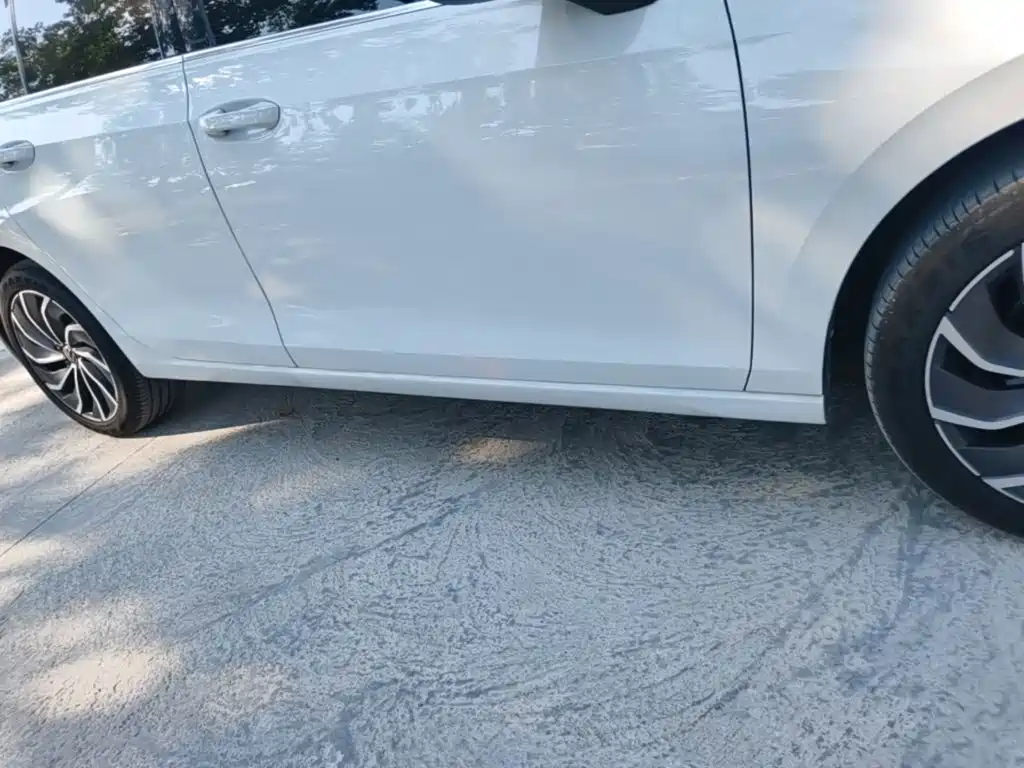 Volkswagen Golf — миниатюра 21
