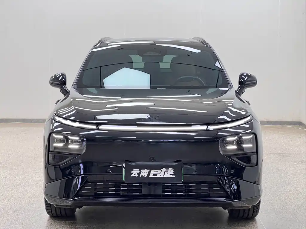 XPeng G9 — миниатюра 2