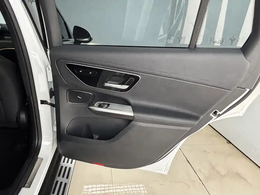 Mercedes-Benz GLC — миниатюра 23