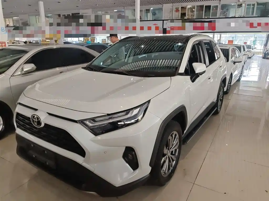 Toyota RAV4 2024