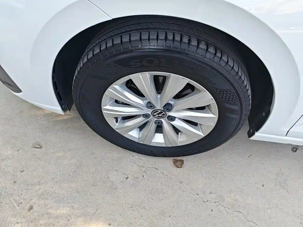 Volkswagen Lavida — миниатюра 23