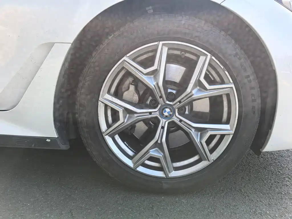 BMW i3 — миниатюра 6