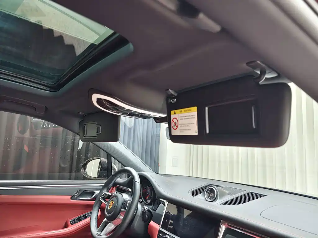 Porsche Macan — миниатюра 17