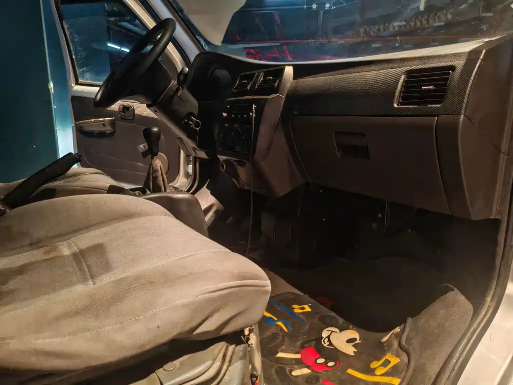 Wuling Rongguang — миниатюра 18