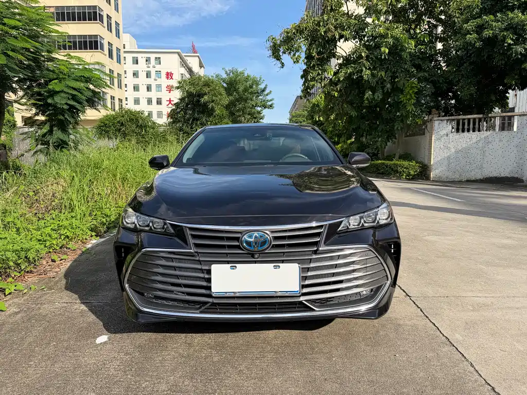 Toyota Avalon — миниатюра 2