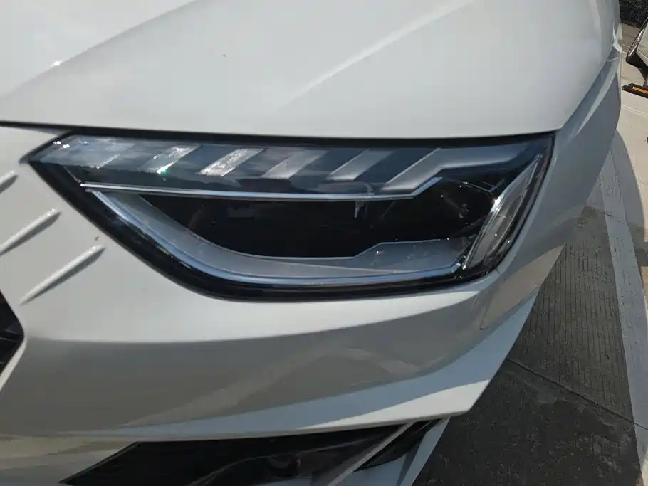Audi A4L — миниатюра 5