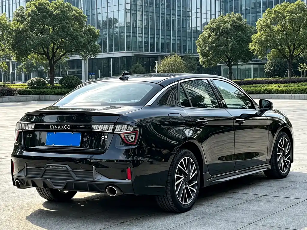 Lynk & Co 03 — миниатюра 7